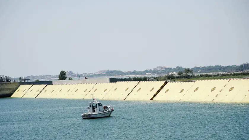 10/07/2020 Venezia, il presidente del Consiglio da' il via al sollevamento delle paratoie del Mose di Venezia per il test di innalzamento delle dighe