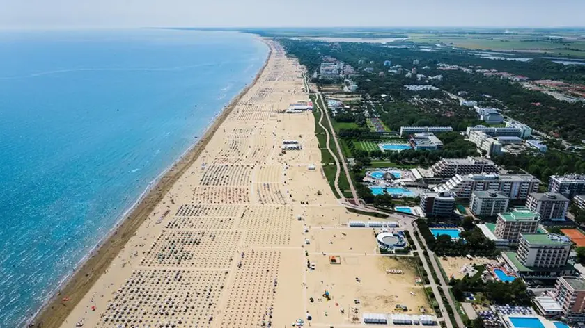 Gli alberghi sulla spiaggia di Bibione