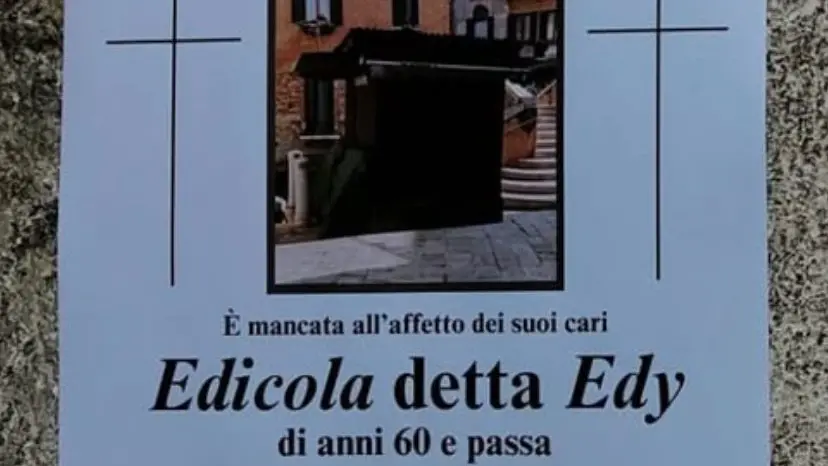 L’epigrafe apparsa a Venezia che annuncia la chiusura dell’edicola
