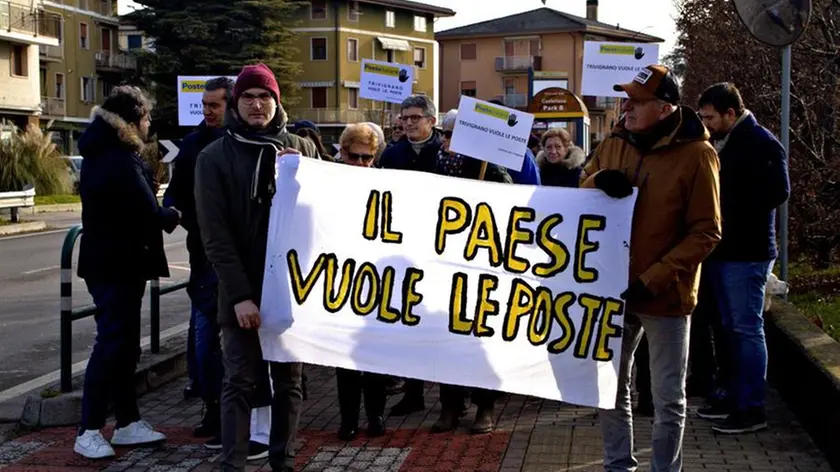 Chiusura degli uffici postali, la protesta a Trivignano