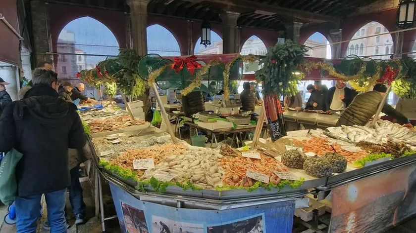 Il mercato del pesce a Rialto