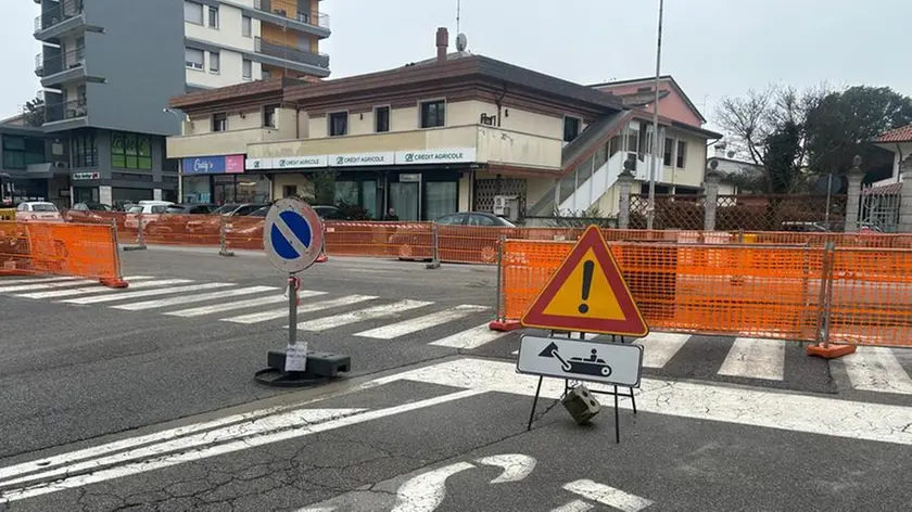 I lavori in corso stanno mettendo in difficoltà i commercianti