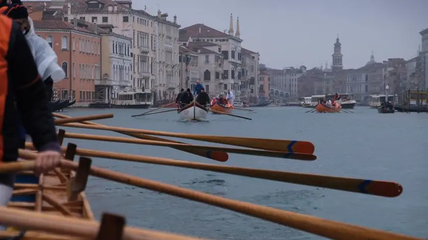 Un momento della regata in Canal Grande