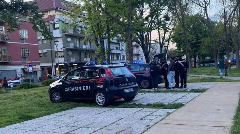 Controlli dei carabinieri in via Piave a Mestre