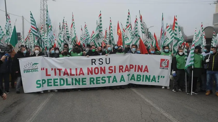 Una manifestazione dei lavoratori della Speedline