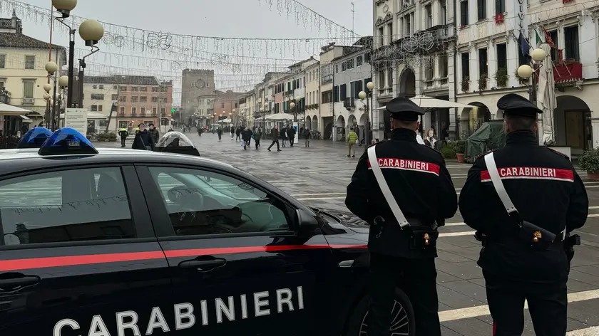 Un presidio dei carabinieri in piazza Ferretto a Mestre