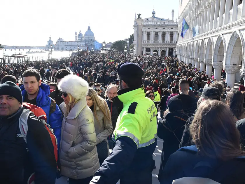 La polizia locale regolerà i flussi durante il Carnevale