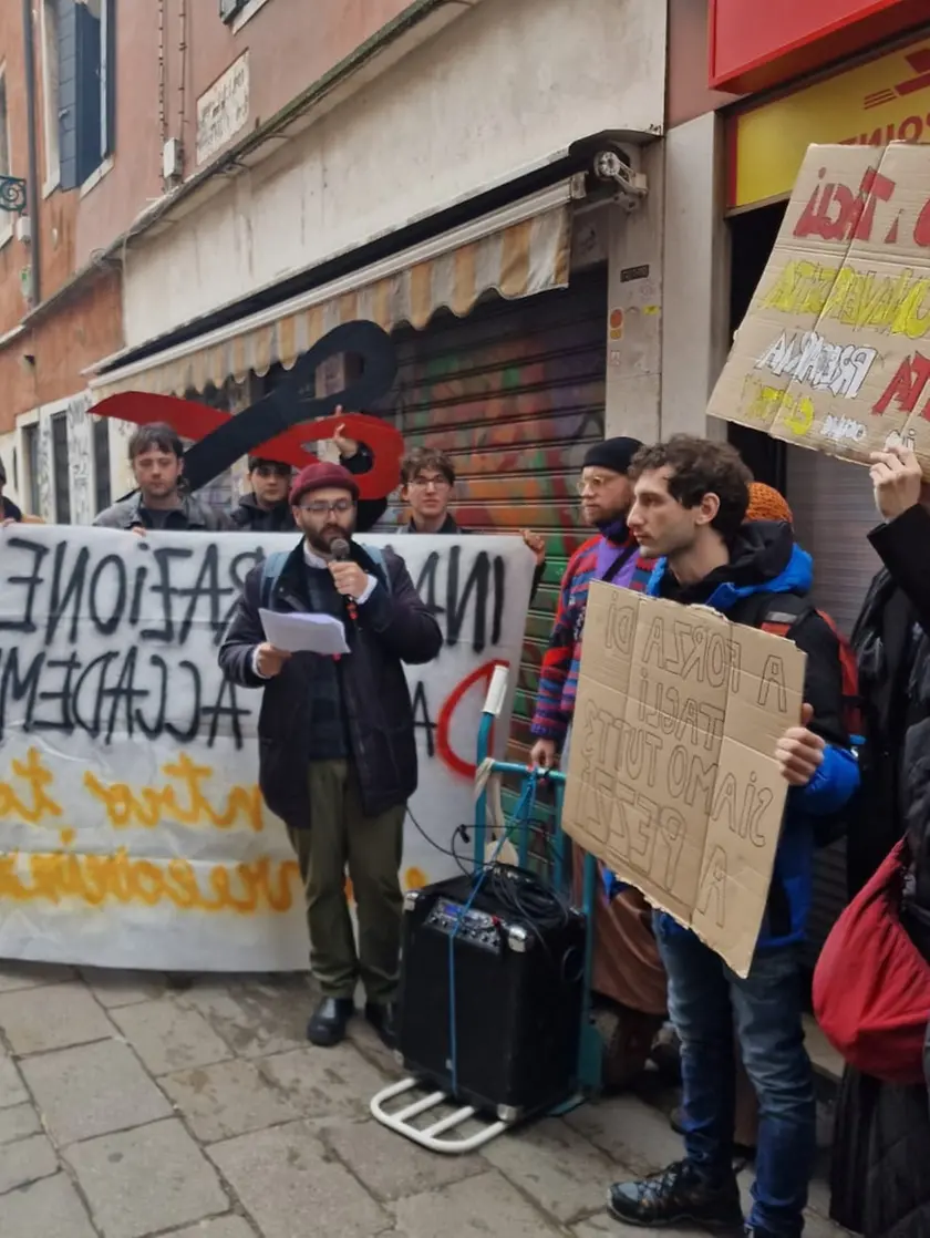 La protesta degli studenti a Venezia