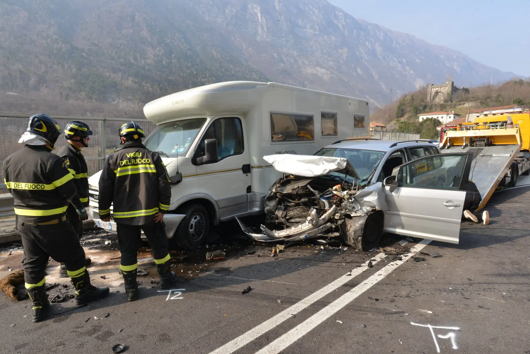 Il camper e l'auto in cui viaggiava la bimba deceduta