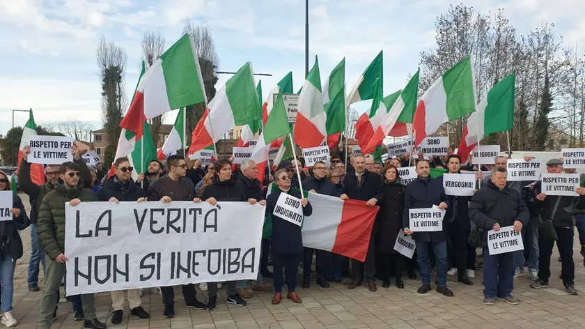 La manifestazione degli attivisti di Fratelli d'Italia