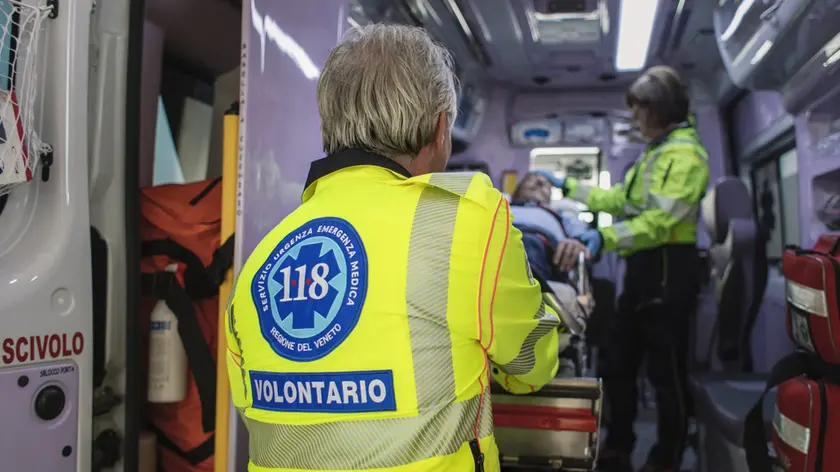 Sul posto è intervenuta l'ambulanza