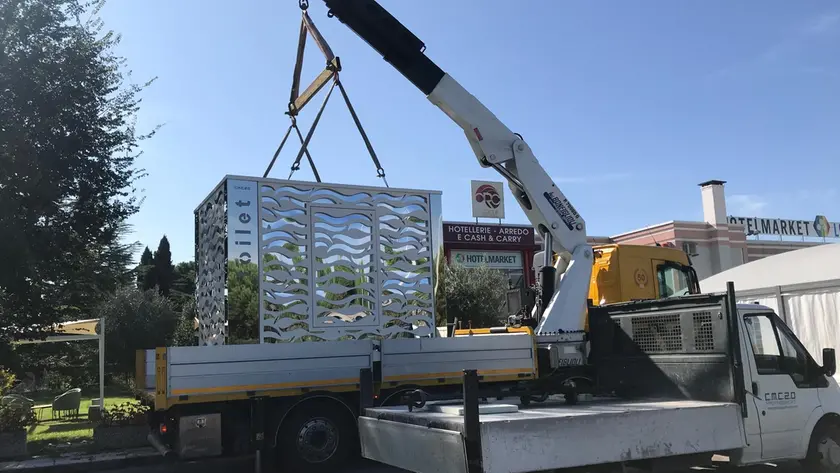 L’arrivo dell’attrezzatura per la Jesolo Beach Service