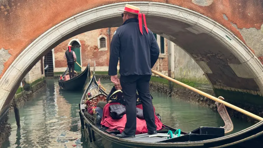 Una gondalo a Venezia