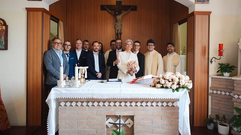 Gli sposi con il sindaco di Jesolo Christofer De Zotti