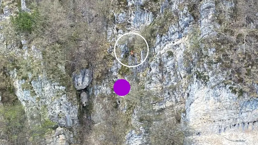 Il punto del monte Toc in cui si è schiantato il pilota di parapendio