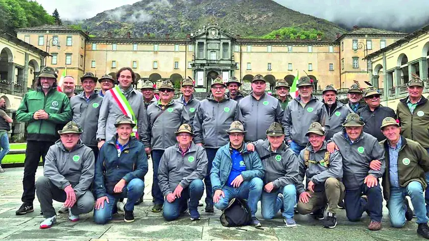 Gli alpini della sezione di Vicenza con quelli di Udine a Oropa
