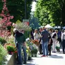 I visitatori tra gli stand del Forte in Fiore (Foto Pòrcile)