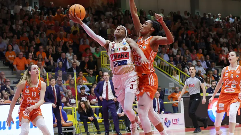 Schio-Venezia (foto Editoriale Report)