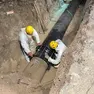 Gli operai Veritas al lavoro sulla rete idrica