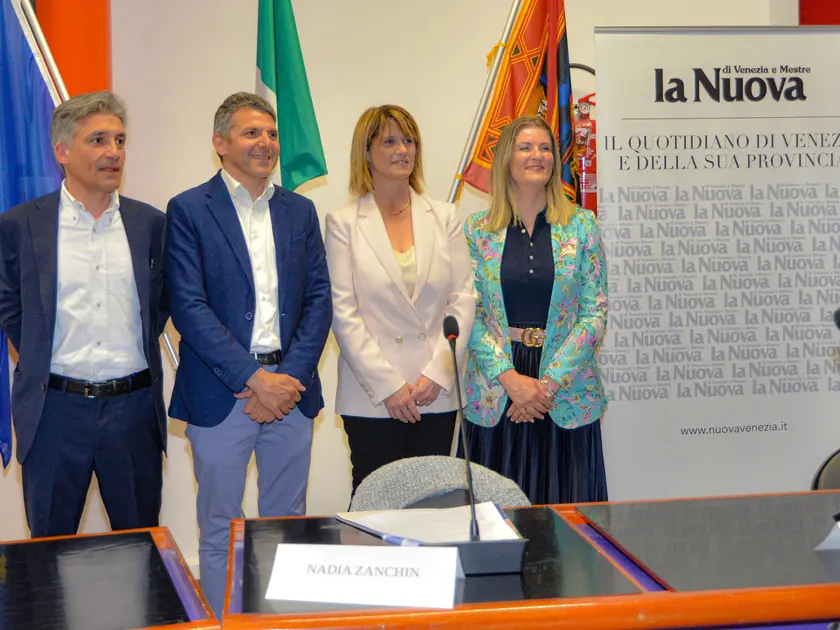 I candidati sindaco per Eraclea: da sinistra Danilo Biondi, Flavio Perin, Nadia Zanchin e Valentina Doretto (foto servizio Riccardo Fabbretti)