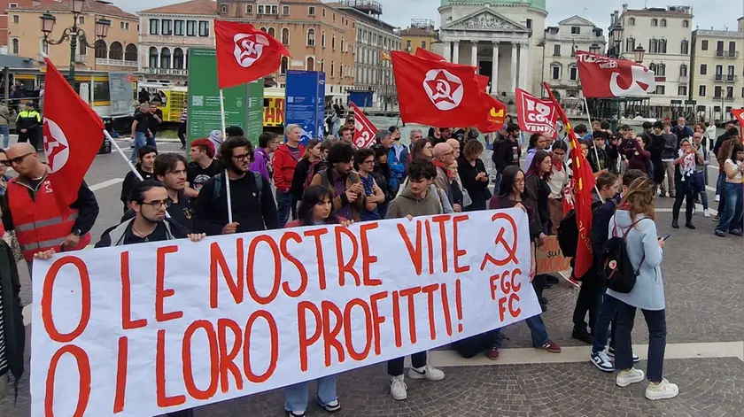 La manifestazione di protesta a Venezia in ricordo di Anna Chiti