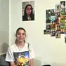 Giulia Cormos nella camera della sorella Patrizia, morta nel Natisone
