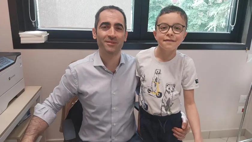 Il piccolo Ariel con il dottor Francesco Vommaro