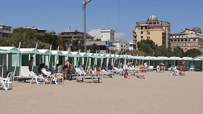 Bimbo di 7 anni salvato al Lido