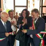 Elena Zennaro al centro ad una inaugurazione con il sindaco Mauro Armelao
