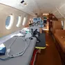 L’interno di un G650 allestito per le missioni sanitarie d’urgenza
