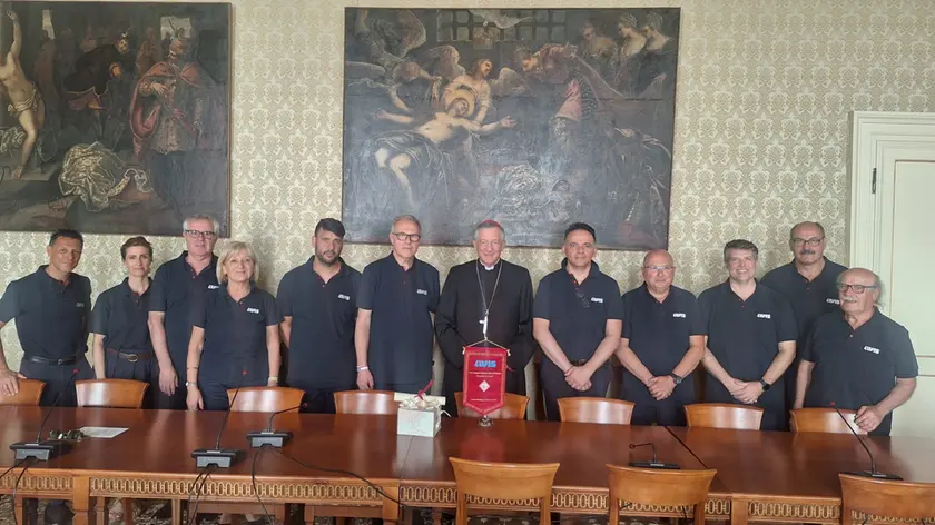 La delegazione dell'Avis con il patriarca Moraglia
