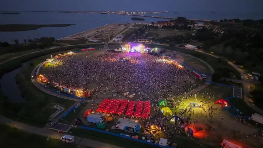 Il concerto visto dall'alto (foto Pòrcile)