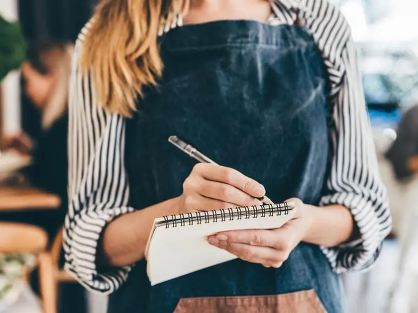 Molestie, sfruttamento e stress: il racconto di una studentessa che ha lavorato come stagionale