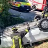 L'auto ribaltata sulla Noalese