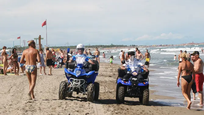 Più controlli in spiaggia per l'avvio della stagione turistica