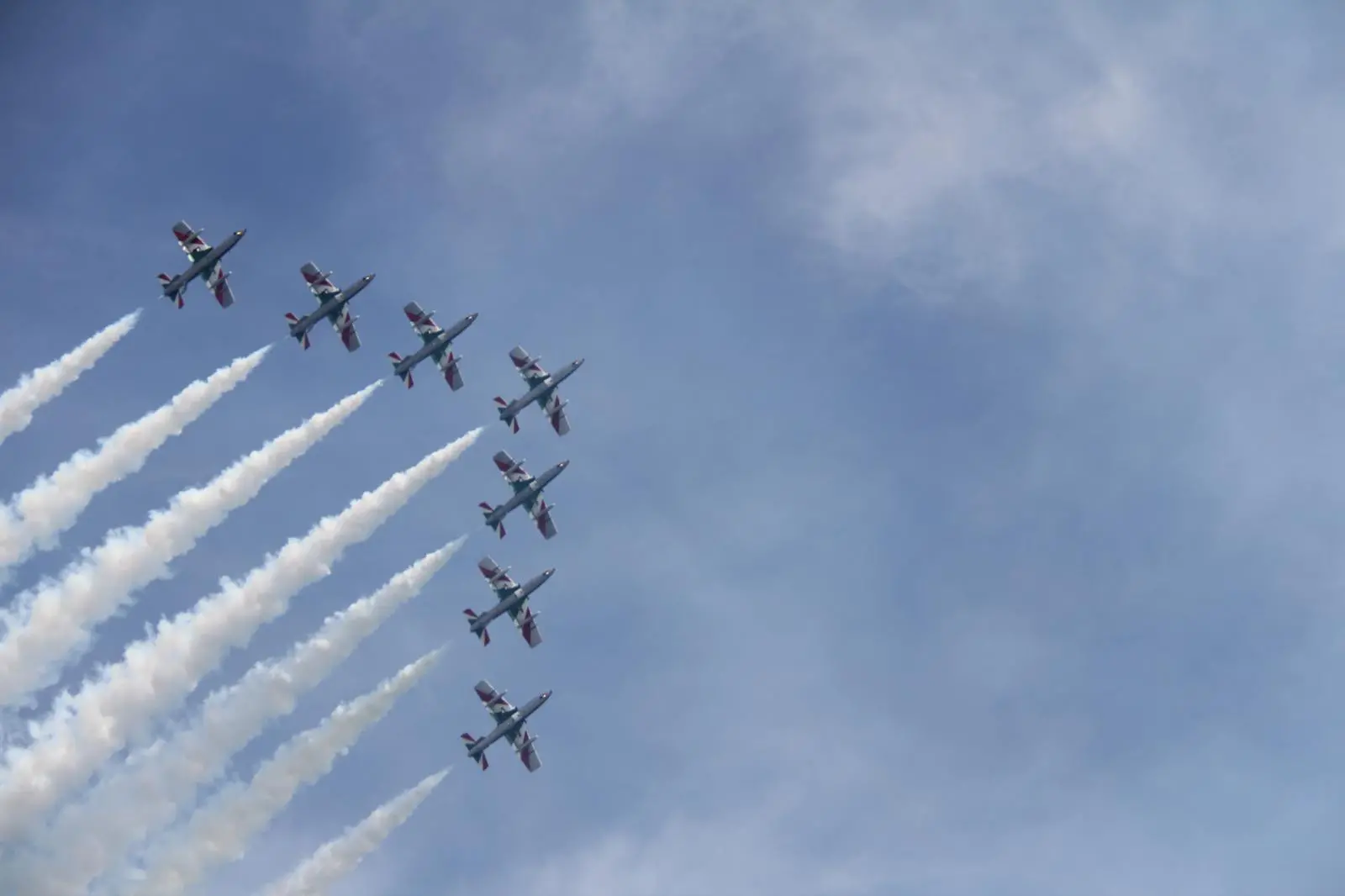 Le prove di venerdì sui cieli di Jesolo (Foto Bortoluzzi)