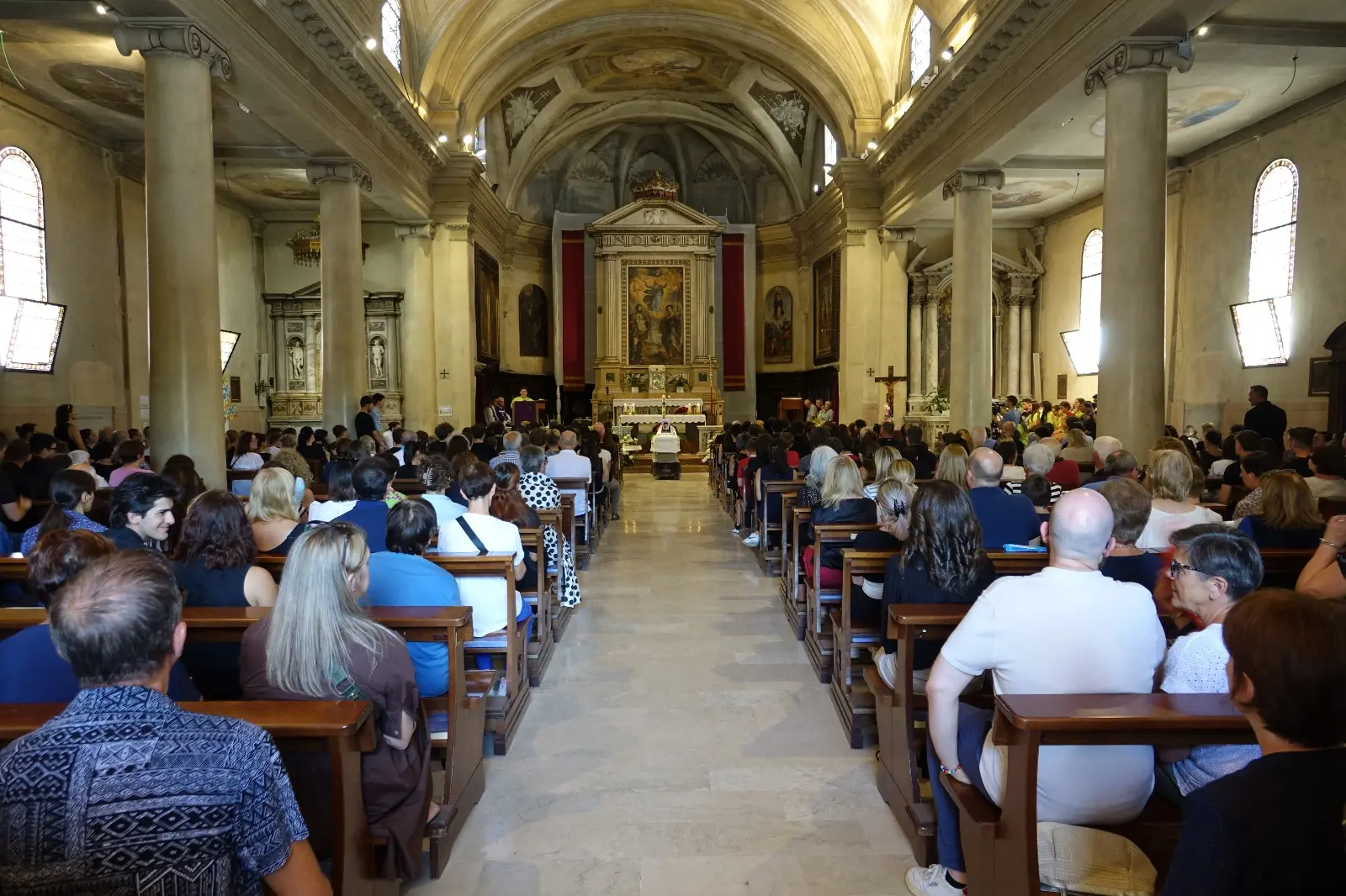I funerali di Roberto Sangiovanni a Noale (Foto Pòrcile)