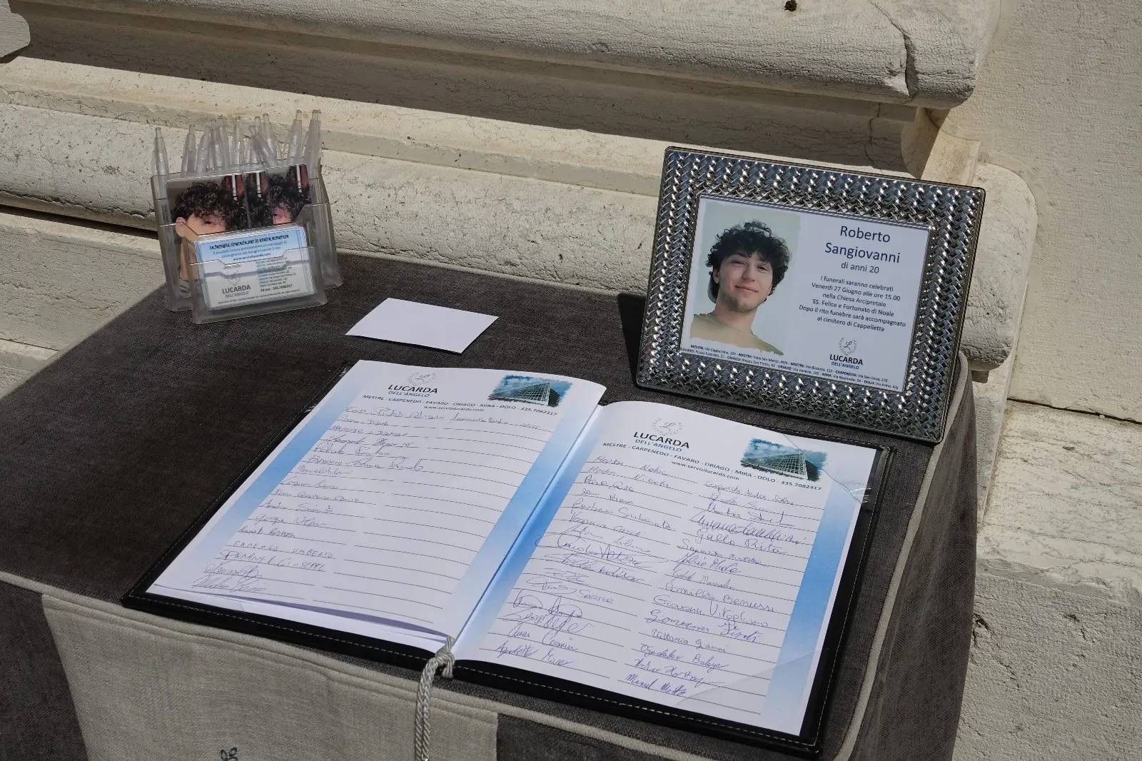 I funerali di Roberto Sangiovanni a Noale (Foto Pòrcile)