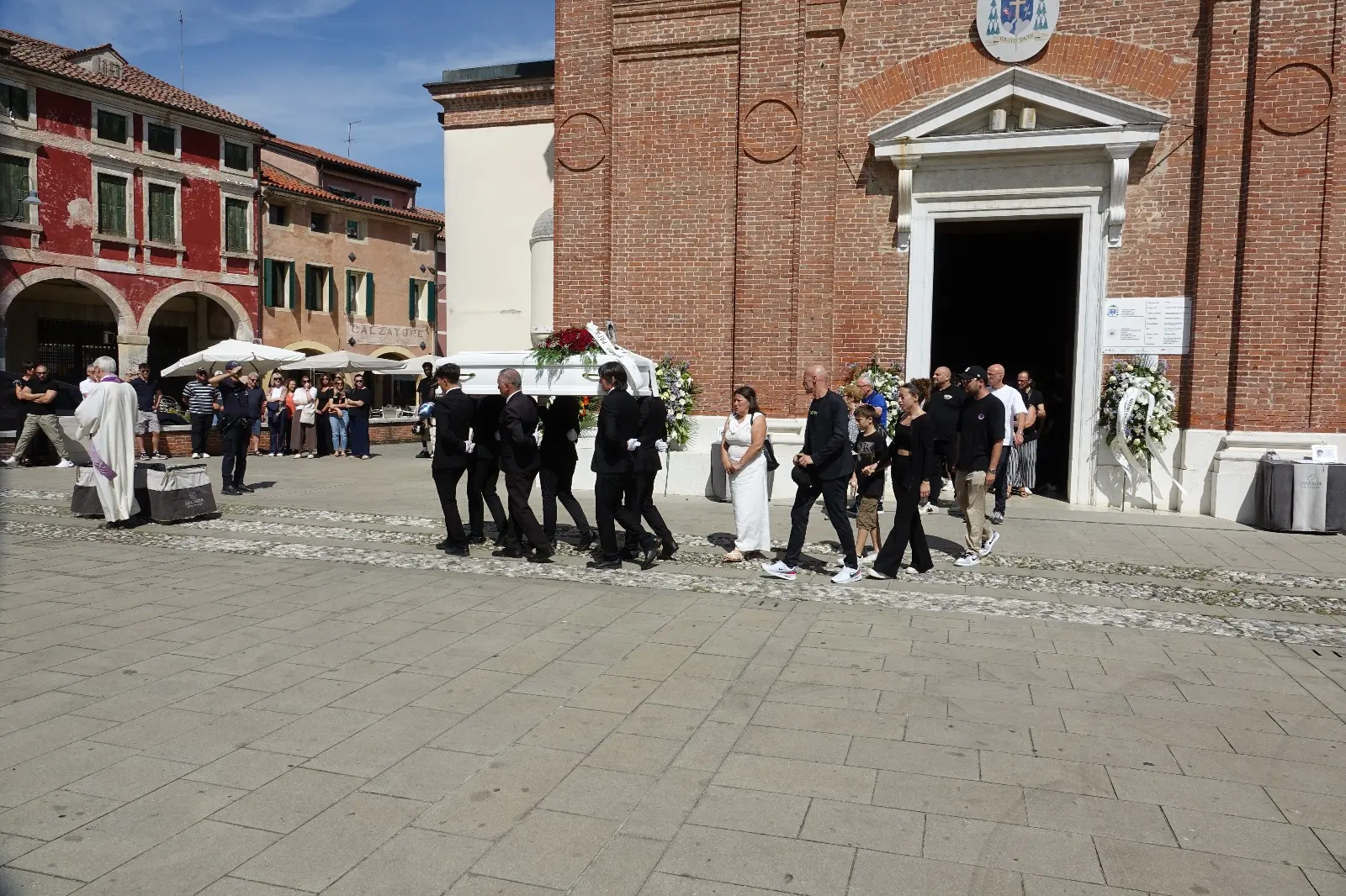 I funerali di Roberto Sangiovanni a Noale (Foto Pòrcile)
