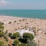 Muore in spiaggia a Caorle