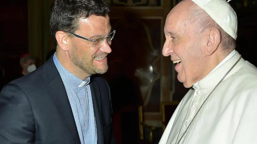 Don Andrea Albertin, teologo padovano, durante un incontro con Papa Francesco