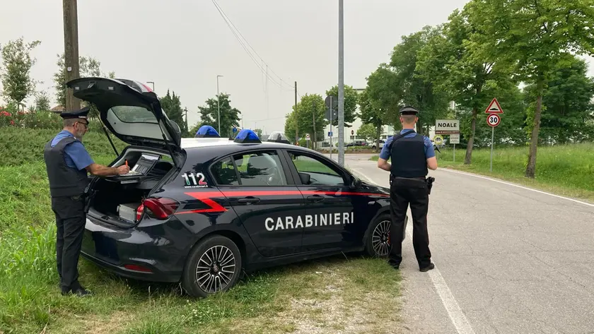 Un controllo dei carabinieri di Noale