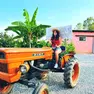Ester Scarpa sul trattore