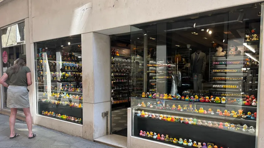 Venezia, i saldi non decollano in centro storico
