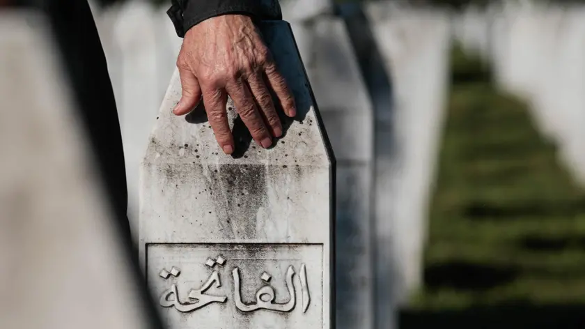 Il memoriale di Potočari, che ricorda le oltre ottomila vittime del genocidio di Srebrenica