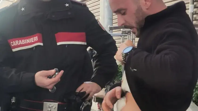 L'ambulante accoltellato al mercato di Mestre dal ladro in fuga