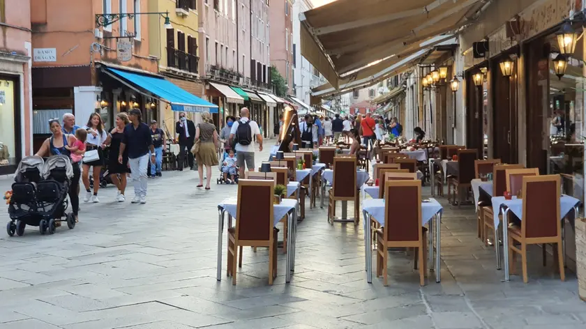 Ponto il protocollo per la sicurezza all'esterno dei locali
