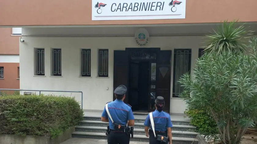 Caorle, danneggia auto e aggredisce i carabinieri: arrestato 35enne
