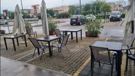 Il plateatico del Tic Tac Caffè di Mestre