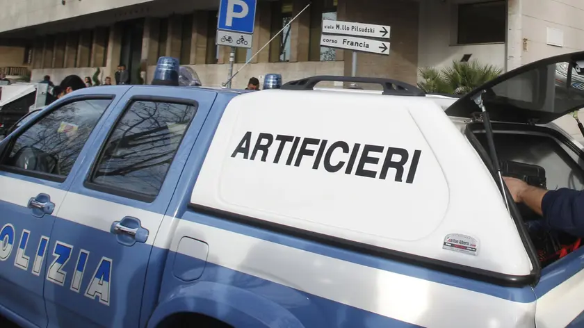 Il furgone degli artificieri (foto d'archivio)